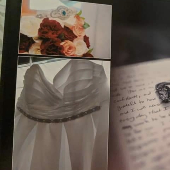 Bundle! Wedding gown WITH POCKETS and preservation box! - Picture 2 of 7